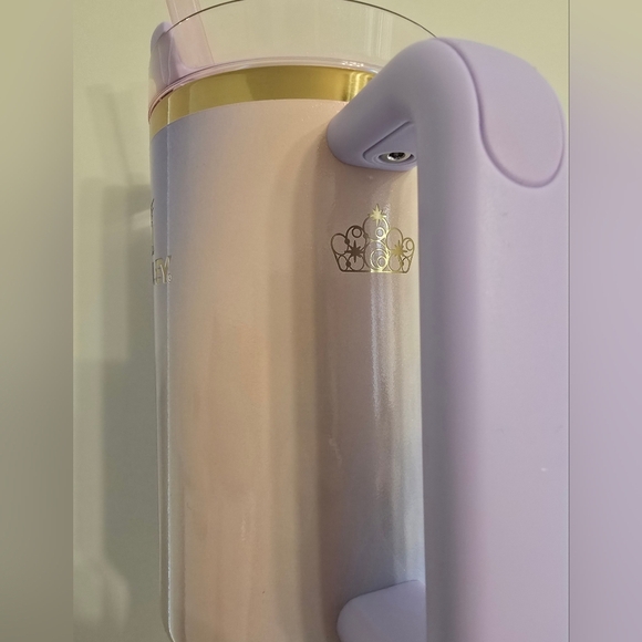 NWT Stanley Limited Edition Wicked Glinda For Good Quencher H2.0 Tumbler 40 Oz - Picture 10 of 13